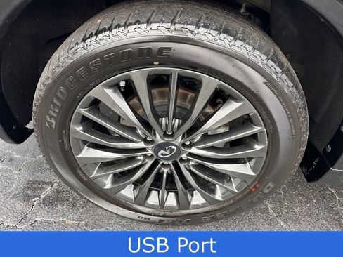 Used 2023 INFINITI QX80 Premium Select w/ Cargo Package image 12