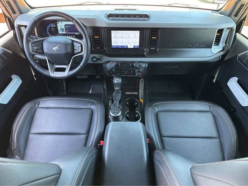 Used 2021 Ford Bronco Badlands image 4