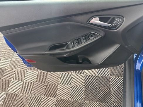 Used 2018 Ford Focus SE image 23