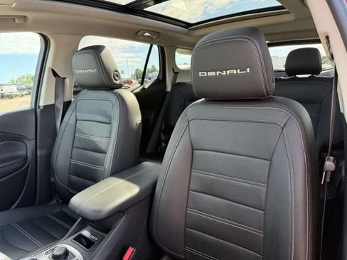 Used 2024 GMC Terrain Denali w/ Denali Premium Package AWD/4WD image 14