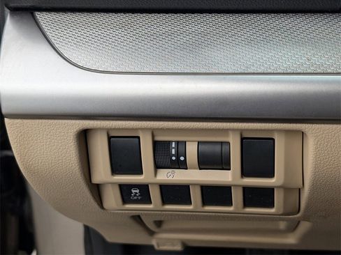 Used 2017 Subaru Outback 2.5i Premium image 29