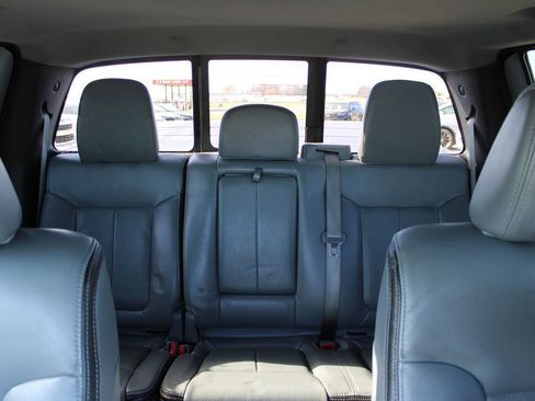 Used 2011 Ford F150 Platinum AWD/4WD image 17