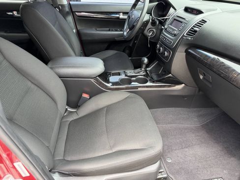 Used 2015 Kia Sorento LX FWD image 22