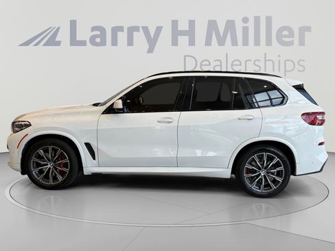 Used 2021 BMW X5 xDrive40i w/ M Sport Package AWD/4WD image 2