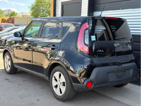 Used 2016 Kia Soul FWD image 3