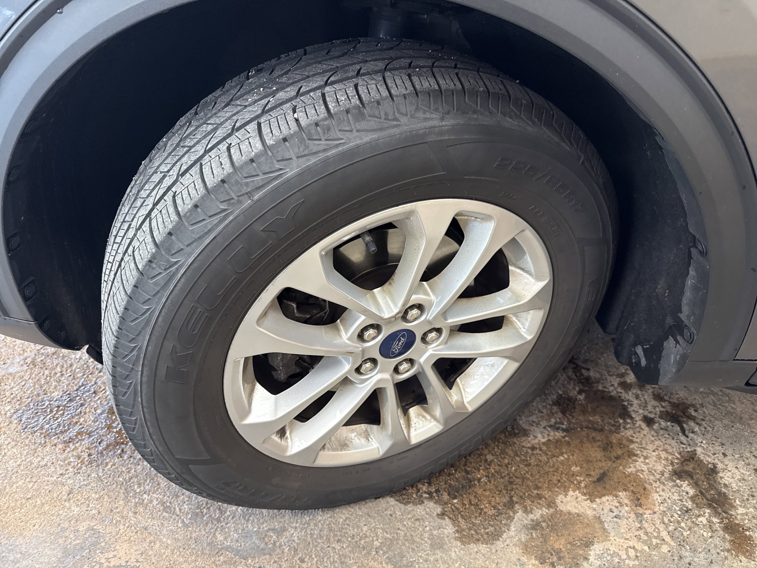 Used 2021 Ford Escape SE w/ Cold Weather Package AWD/4WD image 4
