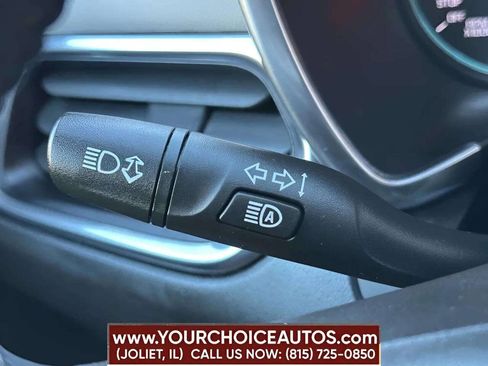 Used 2022 Chevrolet Equinox LT w/ Driver Convenience Package FWD image 46