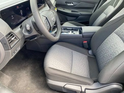 New 2027 Nissan Sentra SV FWD image 10