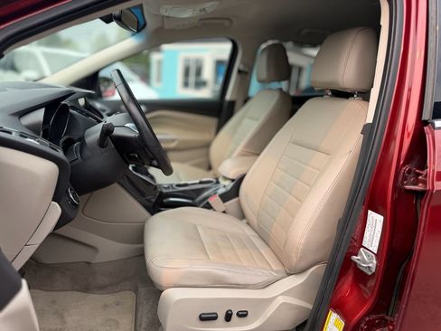 Used 2014 Ford Escape Titanium AWD/4WD image 9