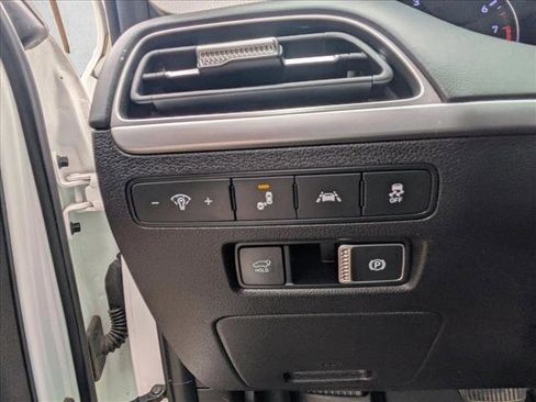 Used 2022 Hyundai Palisade SEL w/ Premium Package image 21