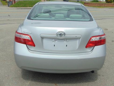 Used 2008 Toyota Camry LE FWD image 12