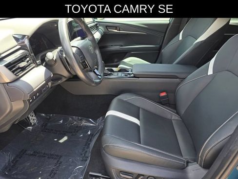 Used 2025 Toyota Camry SE w/ Convenience Package FWD image 22
