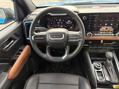 Used 2024 GMC Canyon AT4 w/ AT4 Premium Package image 30