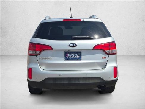 Used 2015 Kia Sorento LX AWD/4WD image 7