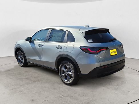 New 2026 Honda HR-V LX image 3