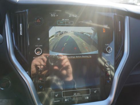 Used 2024 Subaru Outback Premium image 11