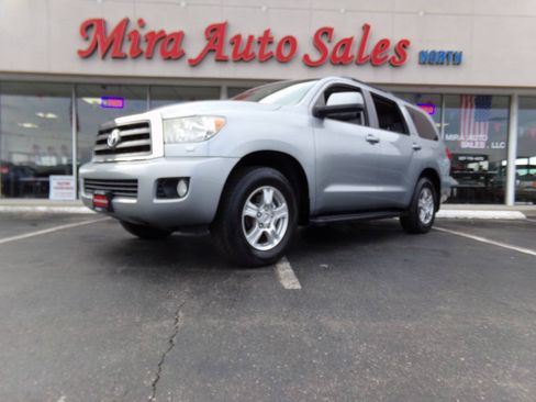 Used 2011 Toyota Sequoia SR5 w/ Premium Pkg AWD/4WD image 54