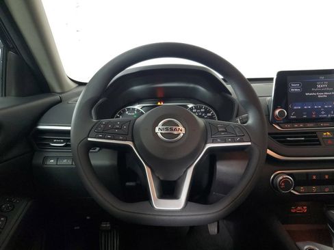Used 2020 Nissan Altima 2.5 S FWD image 13