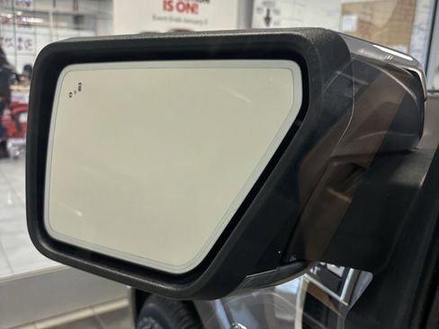 Used 2021 Ford F150 Lariat w/ Equipment Group 502A High image 10