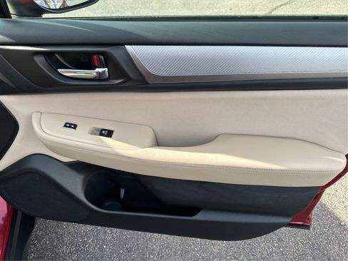 Used 2018 Subaru Outback 2.5i Premium image 22