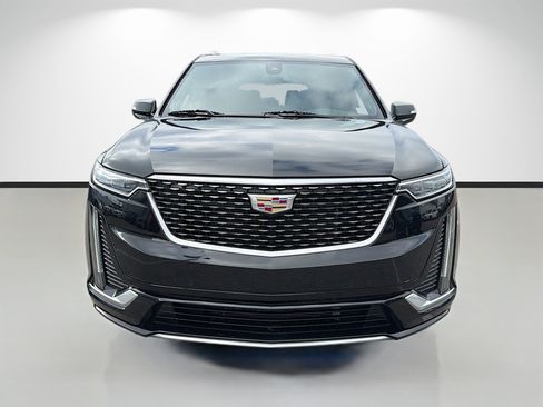 Used 2023 Cadillac XT6 Premium Luxury image 8
