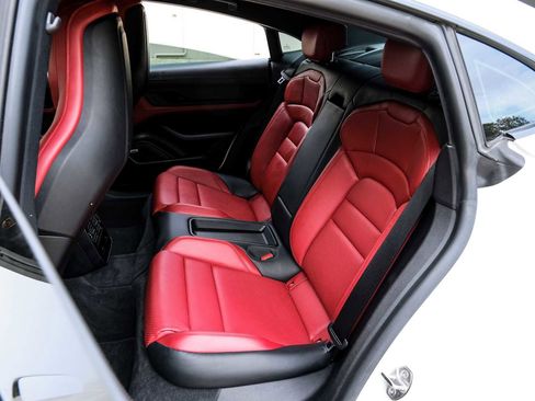 Used 2022 Porsche Taycan RWD image 42