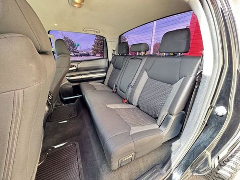 Used 2017 Toyota Tundra SR5 w/ SR5 Upgrade Package AWD/4WD image 37