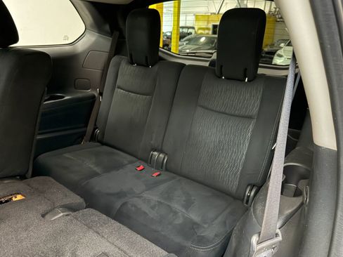 Used 2014 Nissan Pathfinder SV FWD image 20