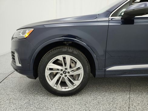 Used 2023 Audi Q7 2.0T Premium w/ Convenience Package AWD/4WD image 17