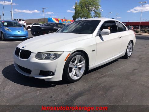 Used 2013 BMW 335i Convertible image 6