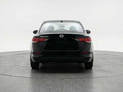 Used 2025 Nissan Sentra SV image 7