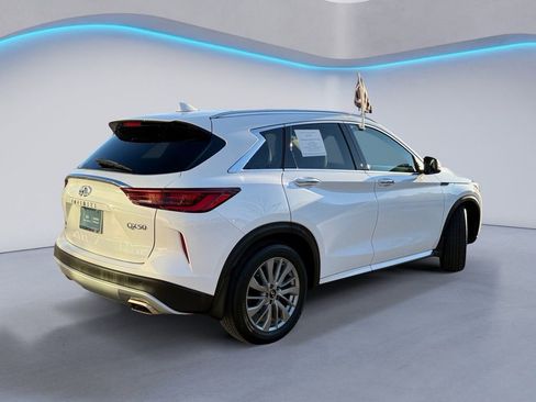 Used 2023 INFINITI QX50 Luxe image 4