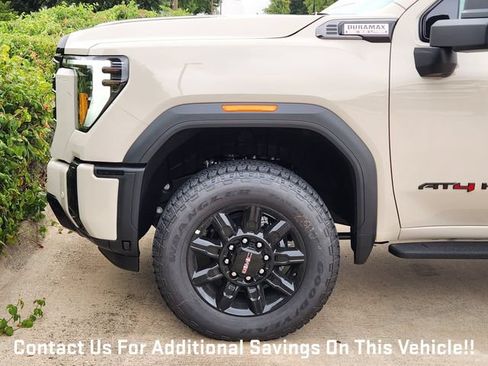New 2026 GMC Sierra 2500 AT4 w/ AT4 Premium Plus Package AWD/4WD image 5