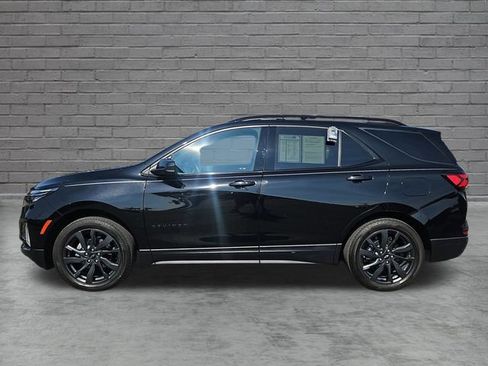 Used 2023 Chevrolet Equinox RS FWD image 2