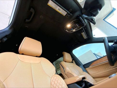 Used 2023 Jeep Grand Cherokee L Summit AWD/4WD image 14