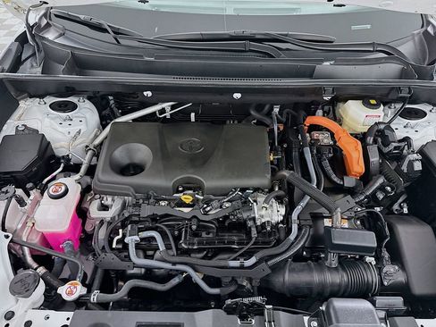 Certified 2025 Toyota RAV4 XLE image 10