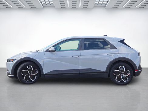 Certified 2024 Hyundai Ioniq 5 SEL RWD image 7