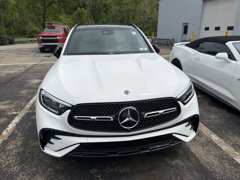 Used 2024 Mercedes-Benz GLC 300 4MATIC image 8