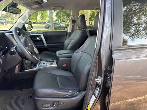 Used 2022 Toyota 4Runner SR5 image 2