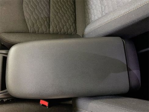 Used 2019 Chevrolet Equinox LT image 42