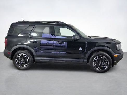 Certified 2025 Ford Bronco Sport Outer Banks w/ Outer Banks Tech Package+ image 2