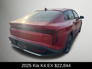 Used 2025 Kia K4 EX video 3