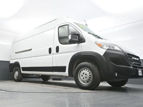 Used 2025 RAM ProMaster 2500 w/ Convenience Group FWD image 28