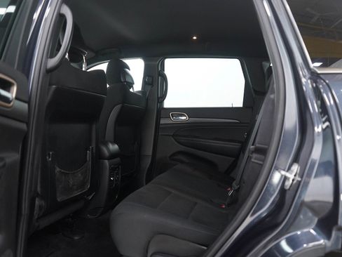 Used 2016 Jeep Grand Cherokee Laredo w/ Quick Order Package 23E image 18