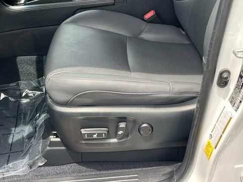 Used 2023 Lexus GX 460 Premium AWD/4WD image 28