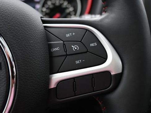 Used 2018 Jeep Compass Trailhawk w/ Leather Interior Group AWD/4WD image 37