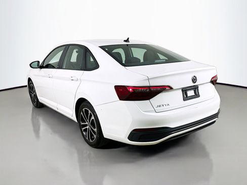 Used 2024 Volkswagen Jetta Sport FWD image 7