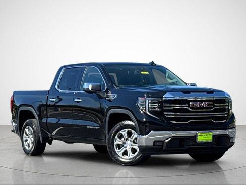Used 2025 GMC Sierra 1500 SLT RWD image 2