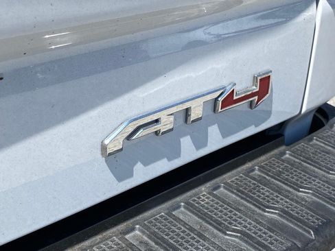 Used 2024 GMC Sierra 1500 AT4 w/ Technology Package AWD/4WD image 5