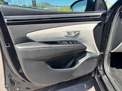 Certified 2023 Hyundai Tucson Limited AWD/4WD image 12